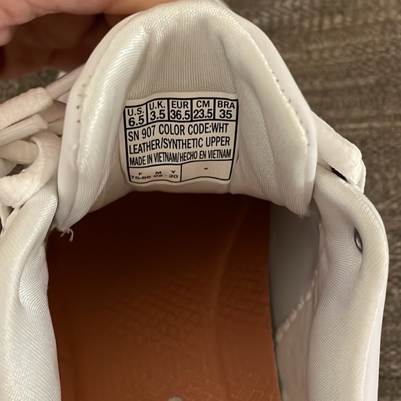 Skechers women’s sneaker - Picture 5 of 5